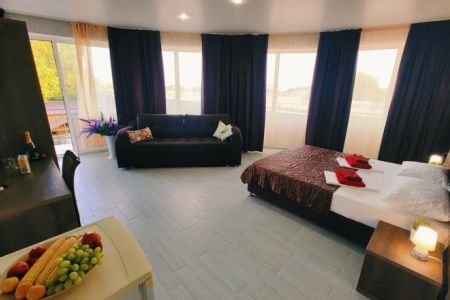 Люкс 6-местный 2-комнатный